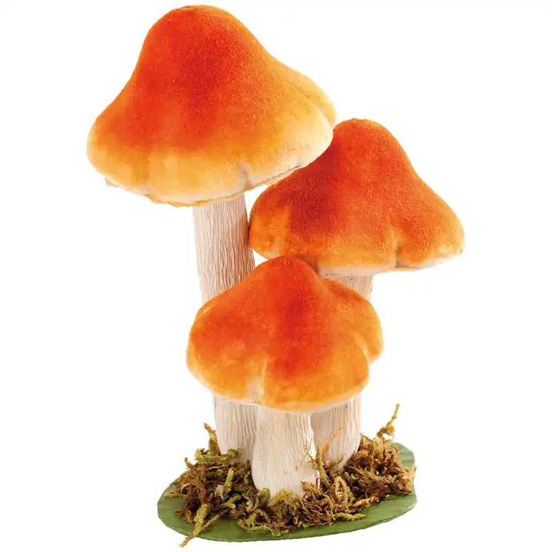 Gruppe af svampe, 3stk på plade, kunstig svampe