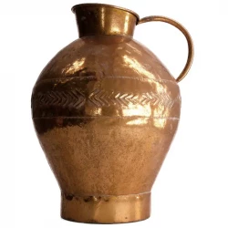 Vase / kande i metal m mønster og hank, bronze look, 32cm