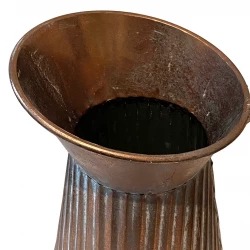 Kande/vase i metal, antik kobber look, H37cm