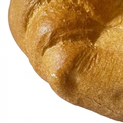 Rundt hvidt brød, kunstig mad