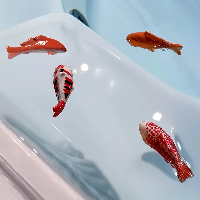Buy Fisk i porcelæn, orange, 28cm