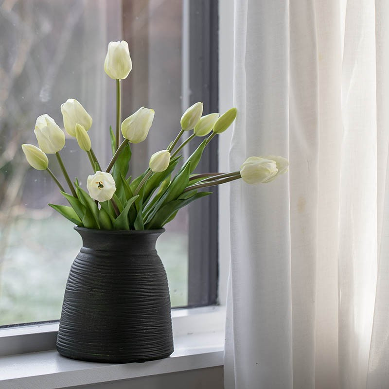 Køb Tulipanbuket, 47cm med 7 blomster Hvid, kunstig blomst hos Brondsholm.dk