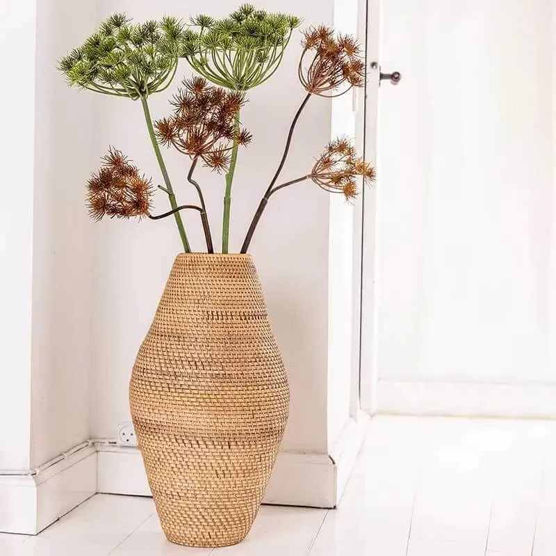 Køb Vase i rattan, H 60cm hos Brondsholm.dk