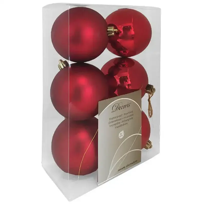 Plastik julekugler i røde, blandet matte og blanke