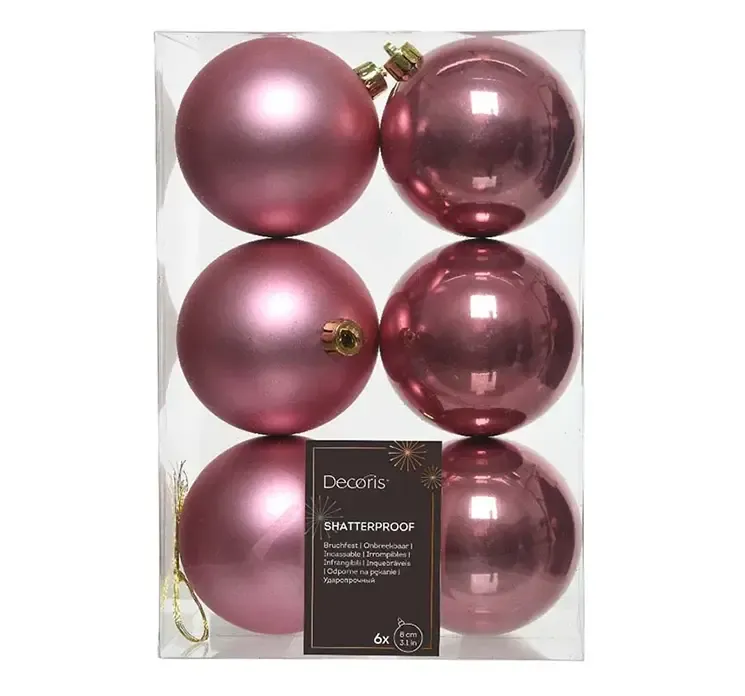 Julkugler af plast i rosa