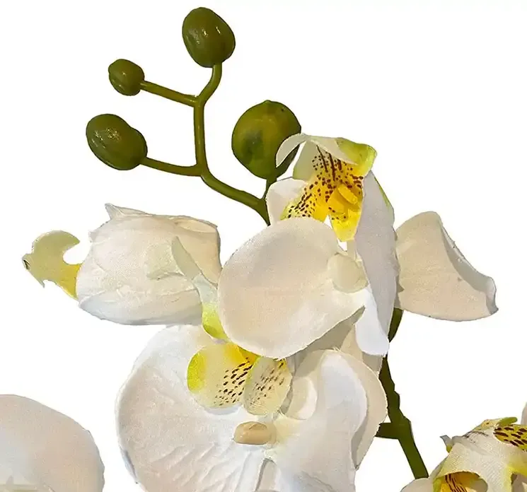 Kunstig hvid orkide i hvid potte af plast closeup