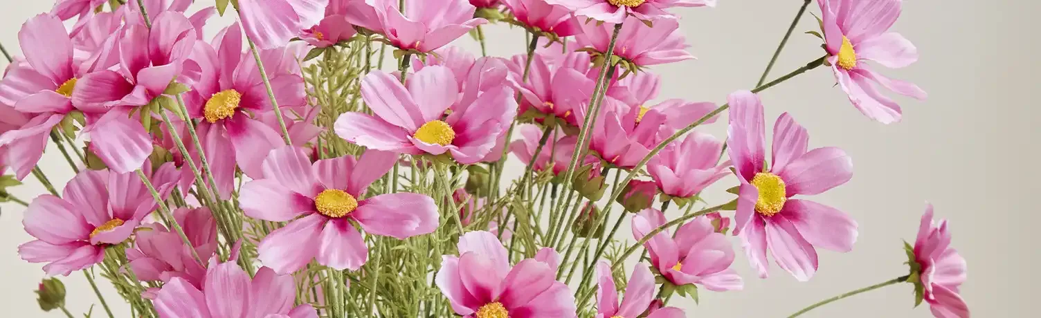 Brøndsholm - kunstige blomster på stilk